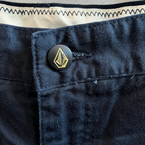 Volcom Corpo Class Navy Flat Front Bermuda Shorts sz 36 - Picture 3 of 7